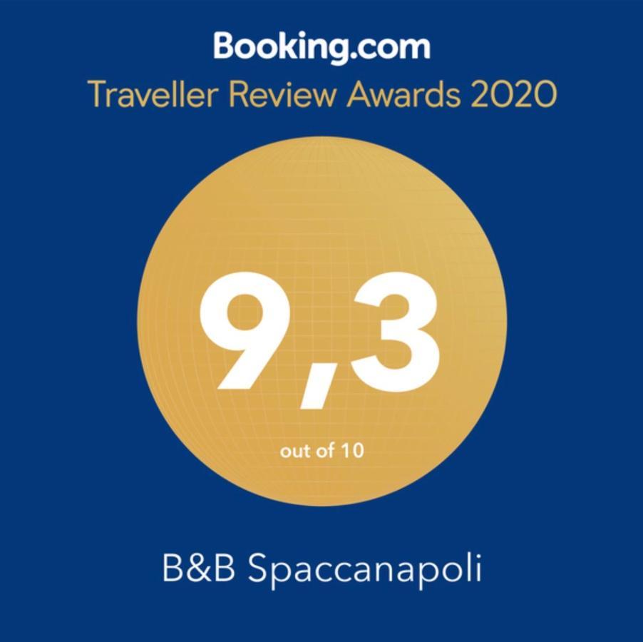 B&B Spaccanapoli A Due Passi Da Via Tribunali Extérieur photo